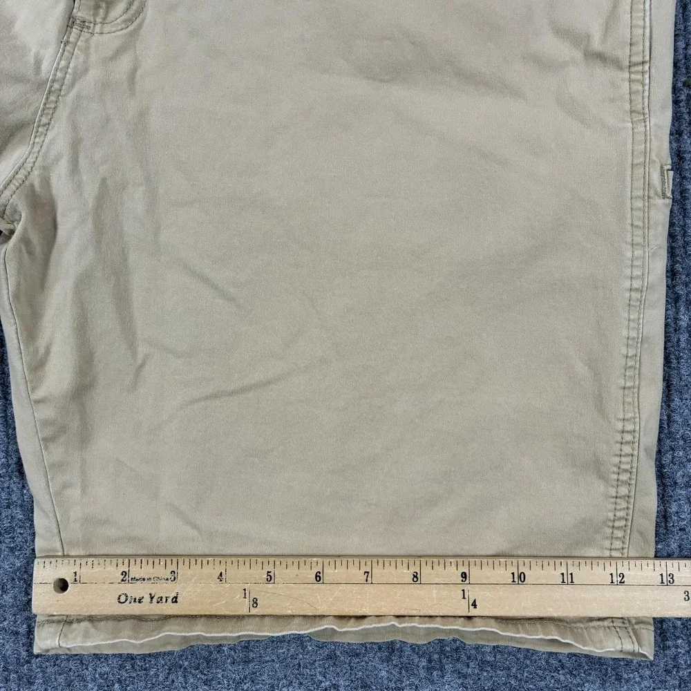 Wrangler Chino Shorts Mens 40 Beige Stretch Regular Fit 10 Inseam Casual